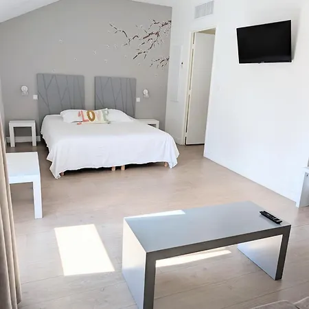 Nid De Climatise Proche Sanctuaires 4 Pers *