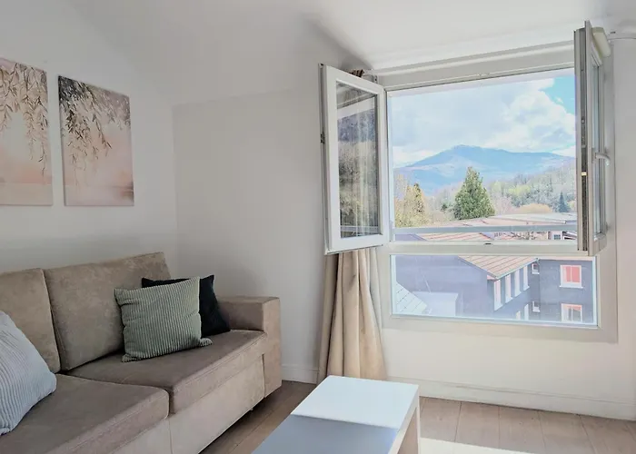 Detente Proche Sanctuaires Lourdes